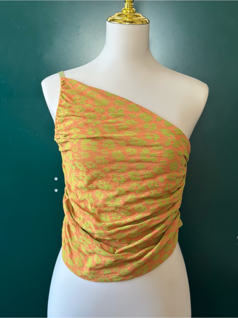 Urban Outfitters One-Shoulder Orange-Green Ruched cropped top